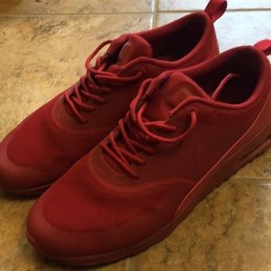 Women's Nike air max theas.